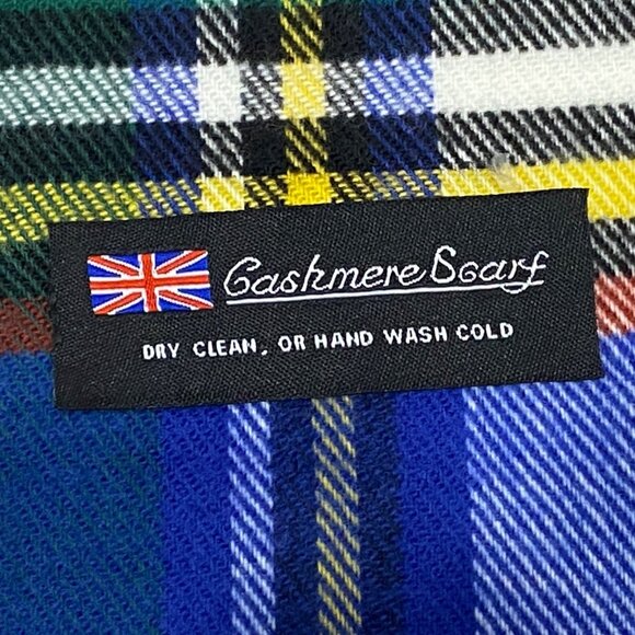 Scarf 100% Cashmere Blue Red Green Plaid Fringe Rectangular  Made In England - Picture 4 of 4
